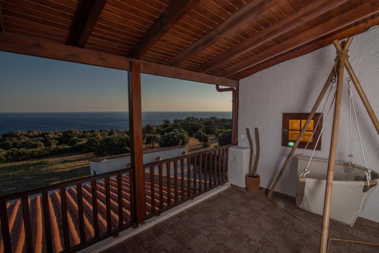 Ligres Beach - 2 Bedrooms Apartment Sea View Agia Paraskevi  Екстер'єр фото